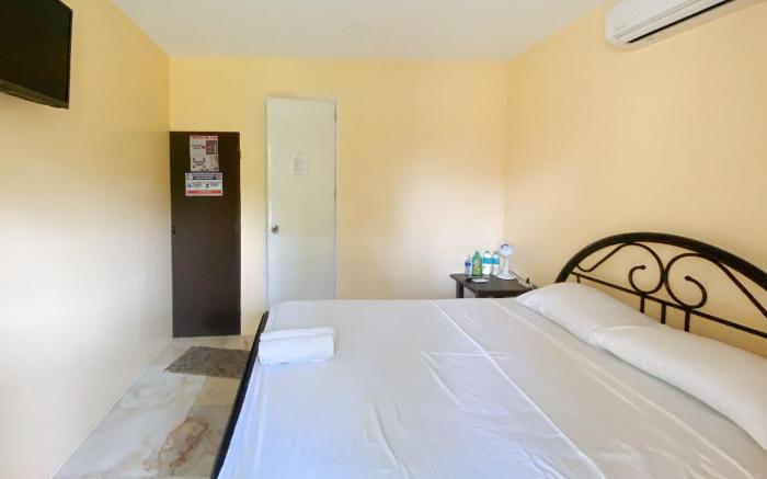 RedDoorz Hostel @ Hidaway Pundaquit Zambales