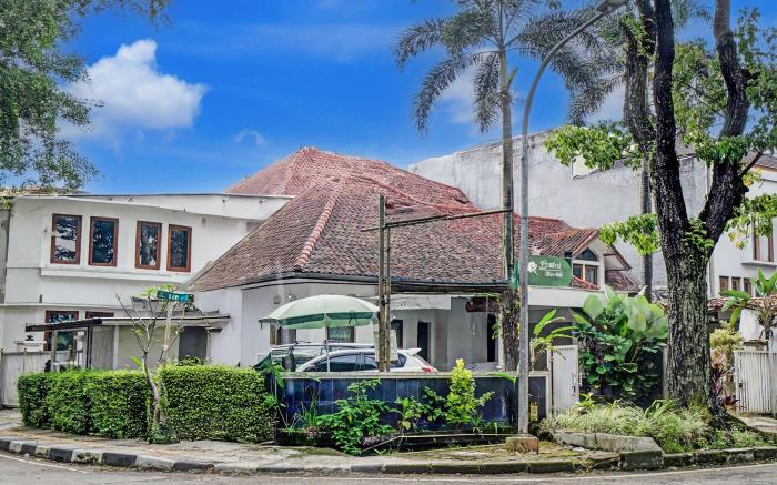 Hotel O Bandung near Stadion Siliwangi formerly The Ethnic Hotel Bandung