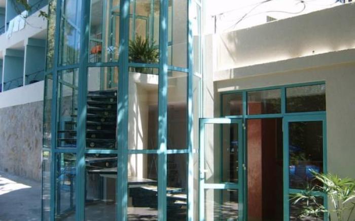 Ariana Hotel