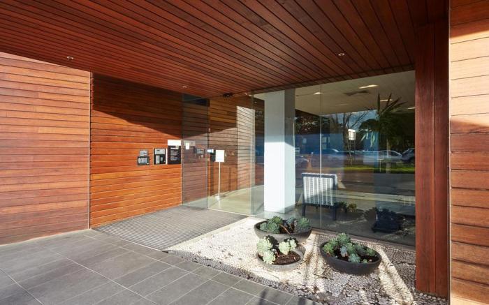 Dandenong Central Apartment Hotel
