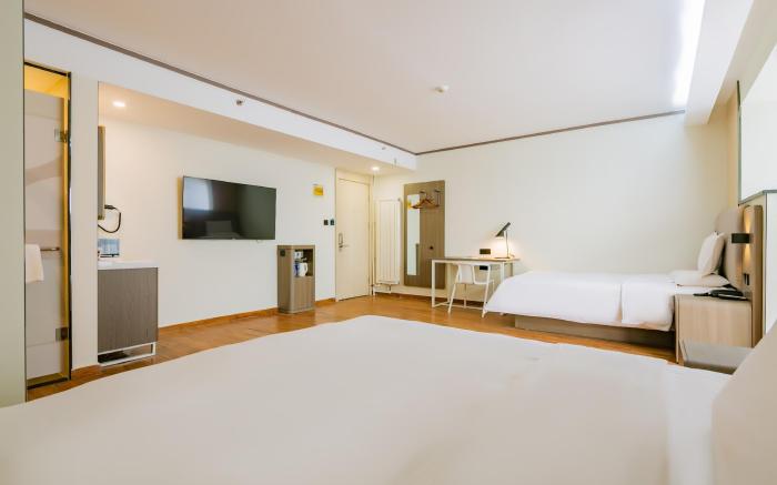 Hanting Hotel Xi'an Xijing Hospital Xingqing Road