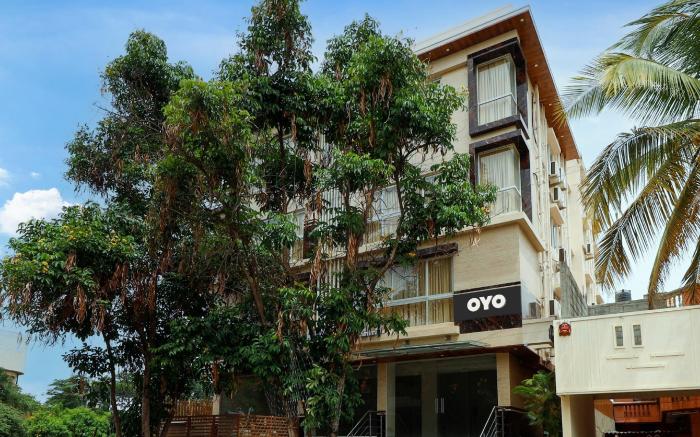 Townhouse OAK Hotel Prime