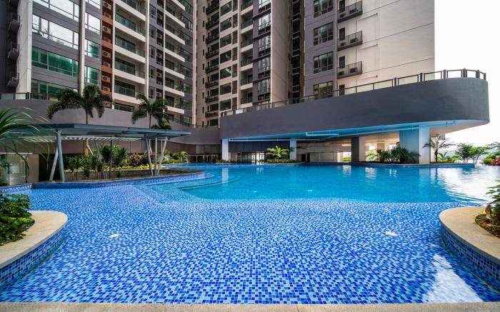 R&F Fully Seaview 1B Suite by SC Homestay