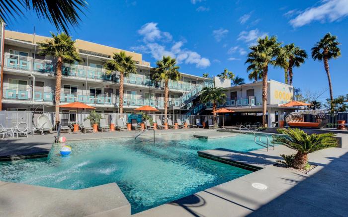 Oasis at Gold Spike - Adults Only