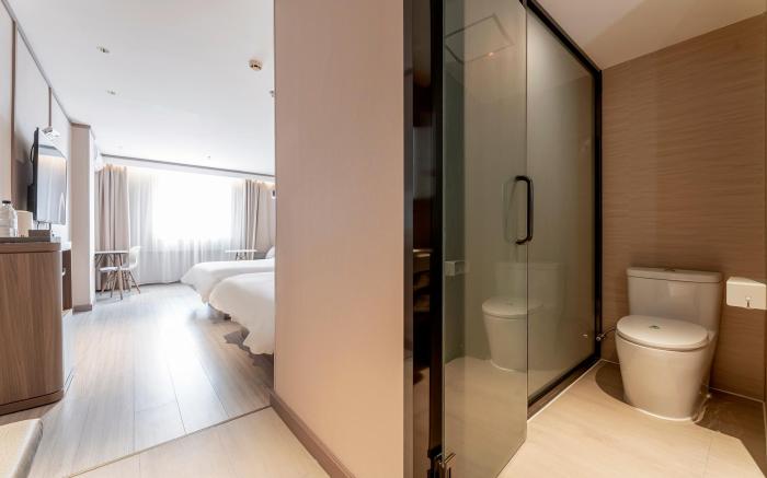 Hanting Hotel Zhangzhou Longjiang Building