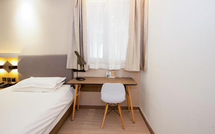 Hanting Hotel Tangshan Wanda Plaza East