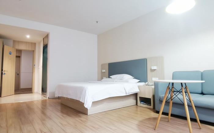 Hanting Hotel Huanggang Hong'an Wo'erma Plaza