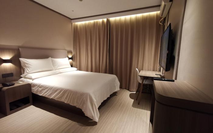 Hanting Hotel Quanzhou Jiangnan Xingxian Road