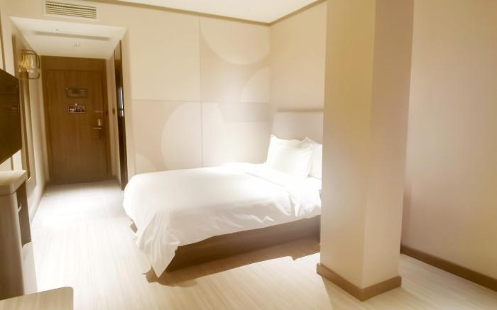 Hanting Hotel Luoyang Xinan County