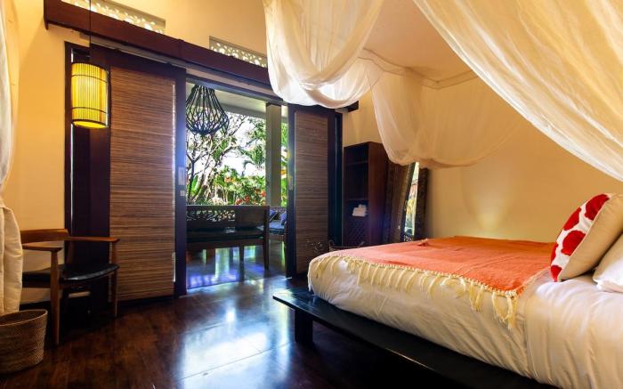 CASA PINARAK  1 I 3BR Private Villa in Seminyak