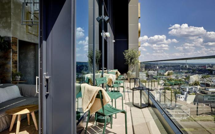 25hours Hotel Duesseldorf Das Tour