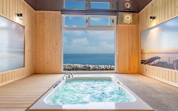 Yeongdeok Hillington Pension