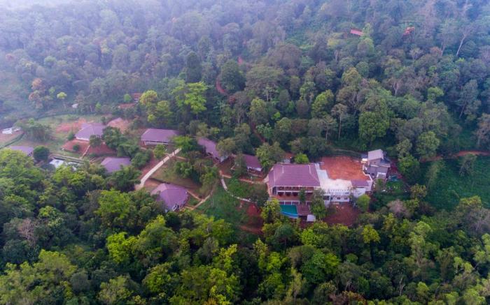Abad Brookside Lakkidi