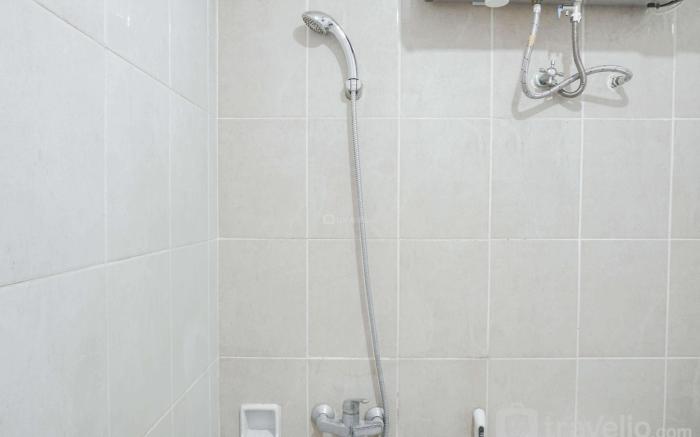 Comfortable 1BR Nifarro Park Apartment By Travelio