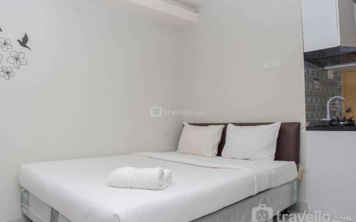 Cozy and Comfy Studio at Amethyst By Travelio