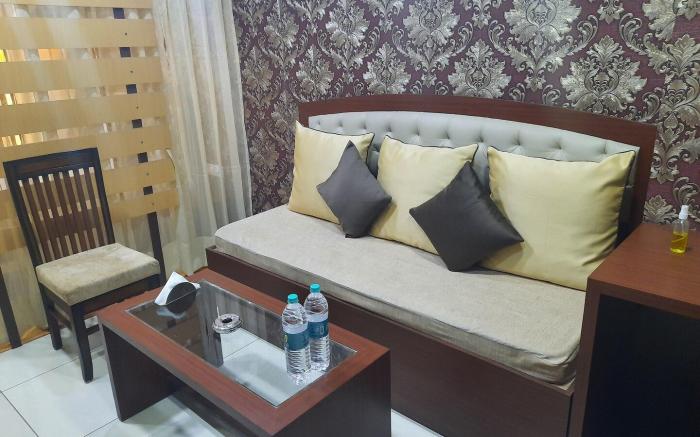 Royal Top Luxury Studio Apartment