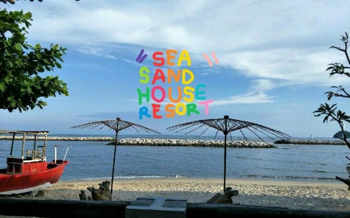 Sea Sand House Resort