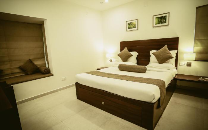 CRAYONS Guest House