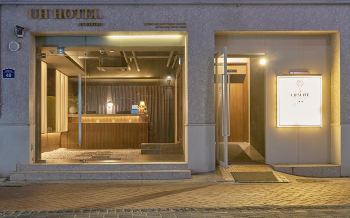 UH Suite The Myeongdong