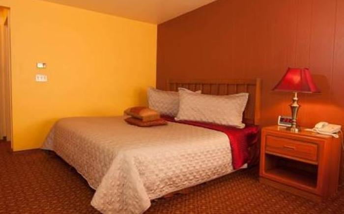 Valley Hi Hotel