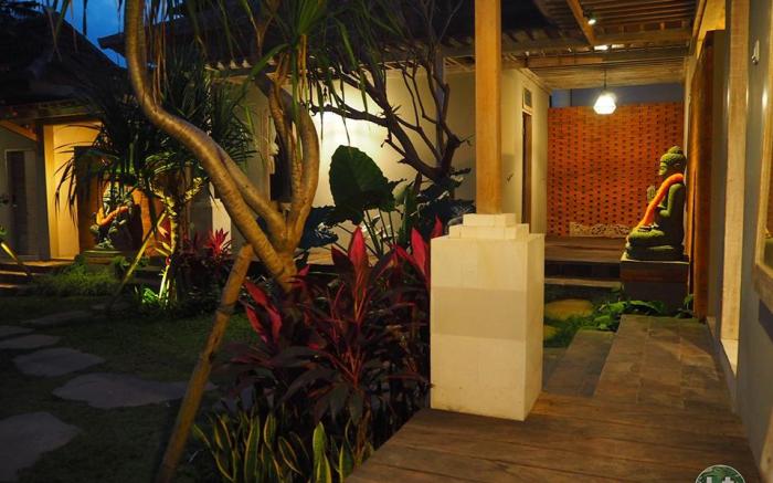 Ubud Tropical