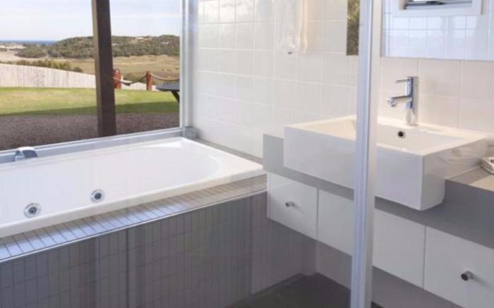 Anchors Hotel Port Campbell