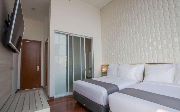 Alimar Premier Hotel