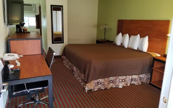 All Seasons Inn & Suites - Bourne