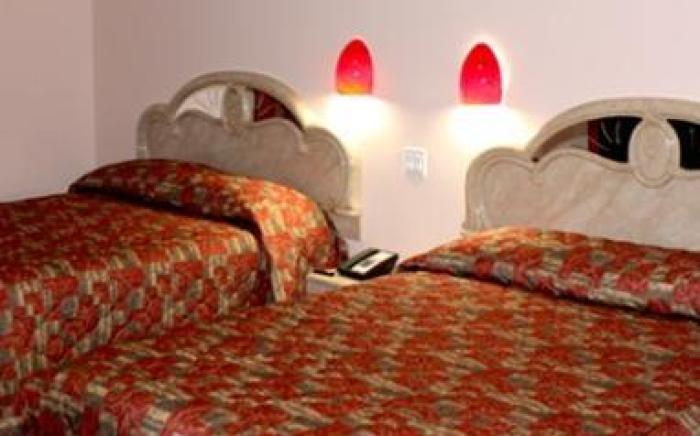Crystal Star Inn Edmonton Airport with free shuttle to and from Airport