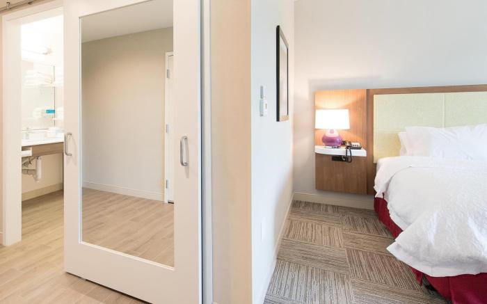 Hampton Inn & Suites Fayetteville