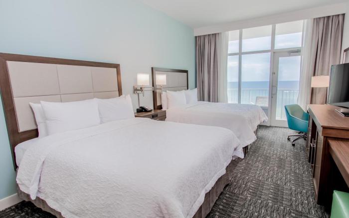 Hampton Inn & Suites Panama City Beach-Beachfront