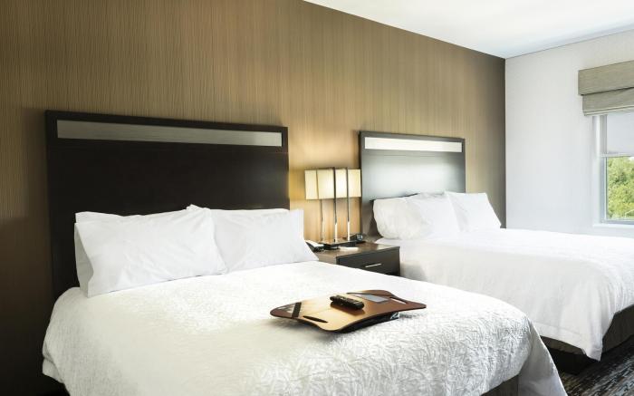 Hampton Inn and Suites Portsmouth Downtown