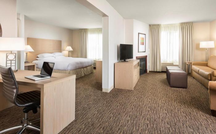 DoubleTree by Hilton Portland - Tigard