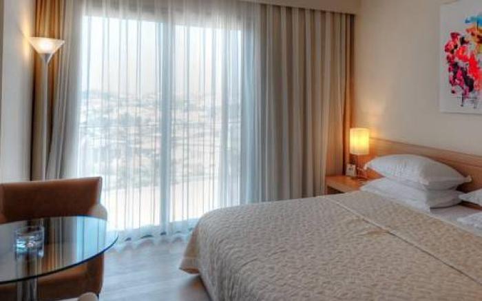 Lvzz Hotel