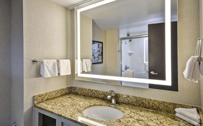 Embassy Suites by Hilton Charlotte