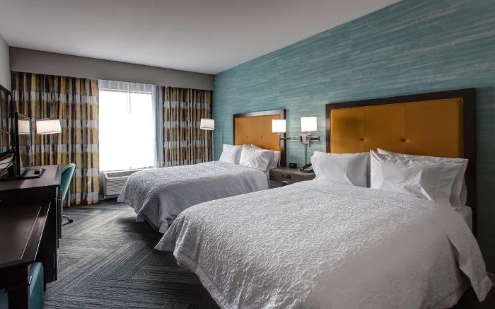 Hampton Inn & Suites Wichita/Airport