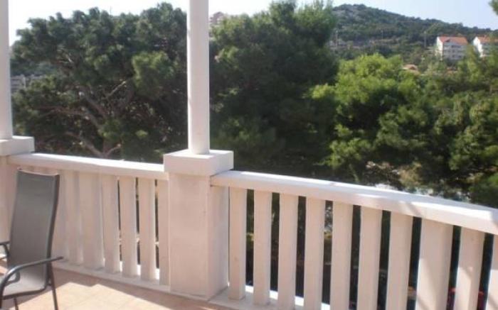 Villa Borna Apartments