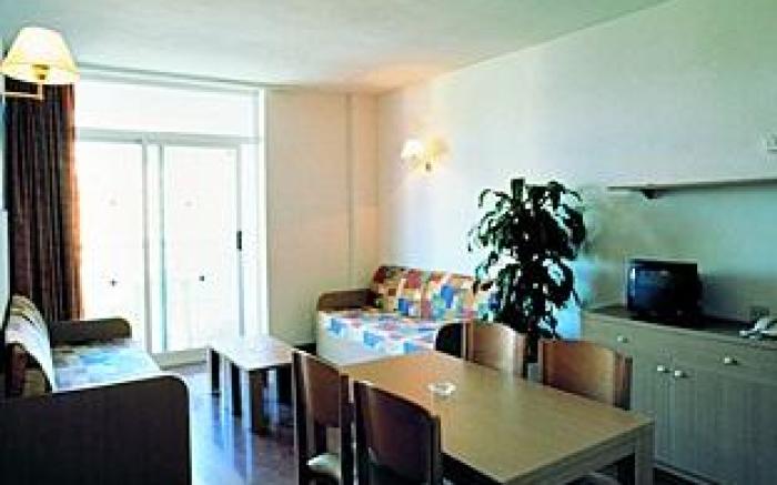 Aparthotel Cye Holiday Centre