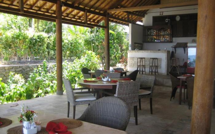 Double One Villas Amed