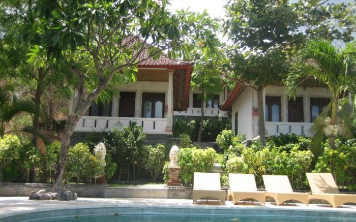 Double One Villas Amed