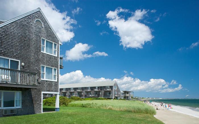 Ocean Mist Beach Hotel and Suites