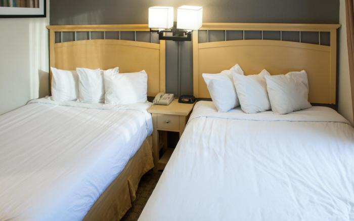 Hudson River Hotel