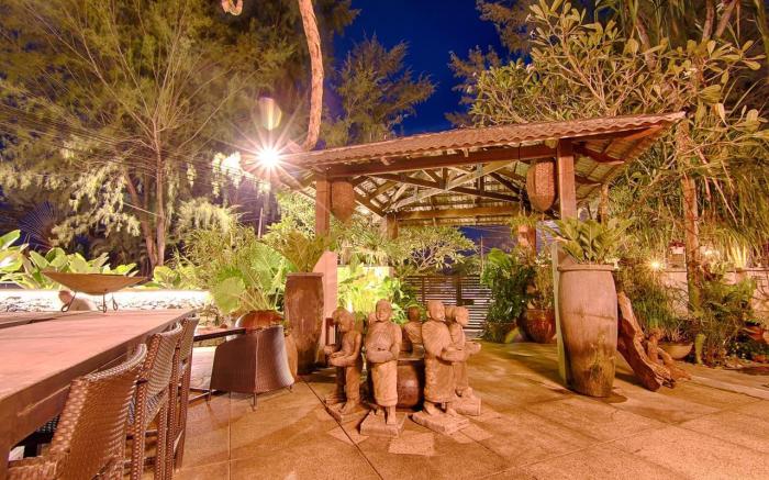 Lot 33 Boutique Hotel