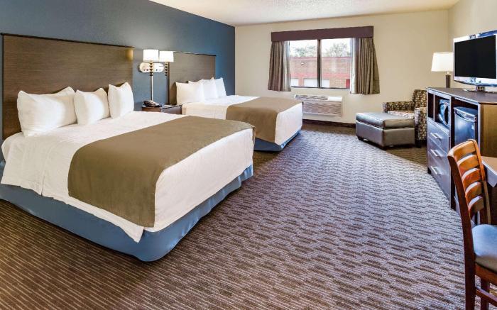 AmericInn by Wyndham Hotel and Suites Long Lake