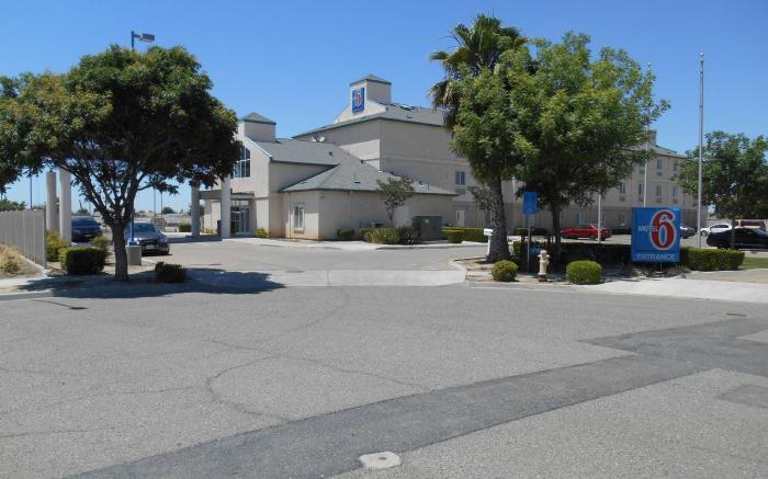 Motel 6 Lemoore