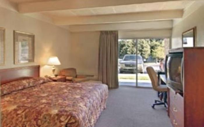 Super 8 by Wyndham Macon GA