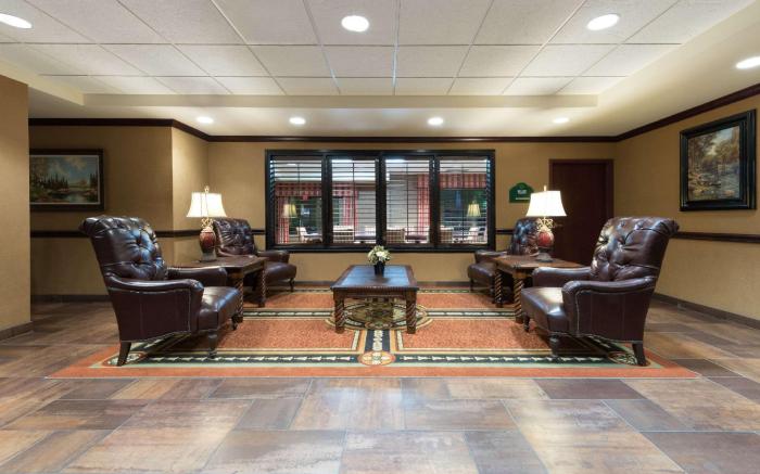 Big Country Hotel  Suites, SureStay Collection by BW
