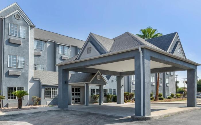 Days Inn by Wyndham San Antonio Downtown