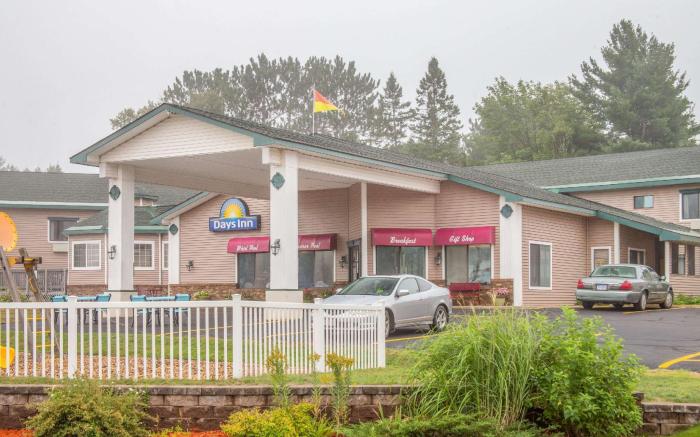 Days Inn by Wyndham Marquette