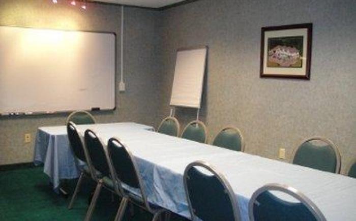 Grand Vista Hotel & Suites